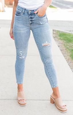 Elle Distressed Skinny Jeans featured image